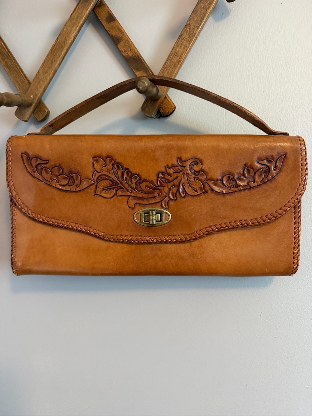 Vintage Tooled Leather Handbag Floral Clutch Saddle Brown One Size